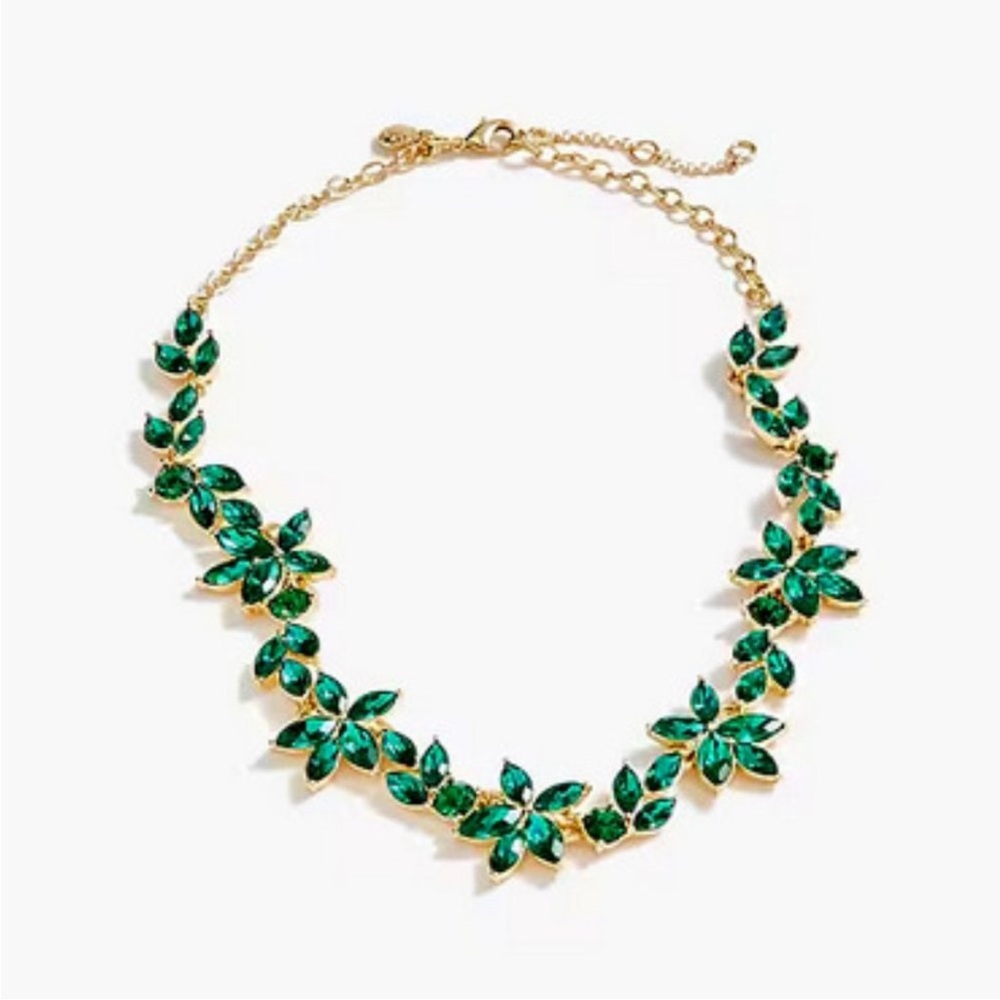 🌿 J. Crew Crystal leaves necklace